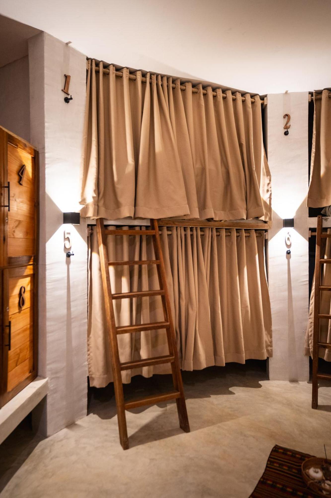 Leisy'S Garden Hostel & Rooms Samana Bagian luar foto